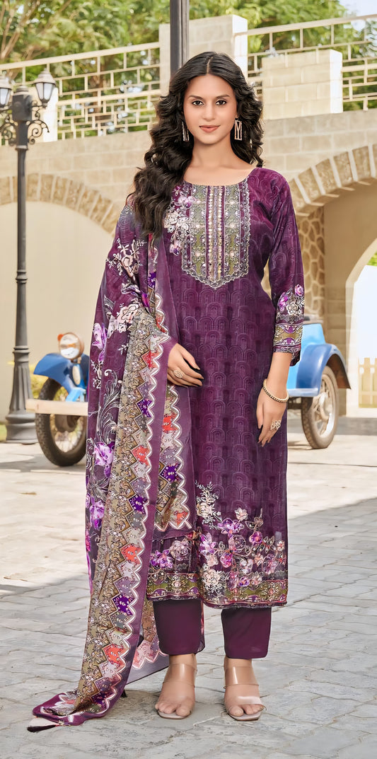 Refined Craft, Ready to Style
From the delicate print to the hand-touched finish, this viscose muslin suit set is yours to personalize.